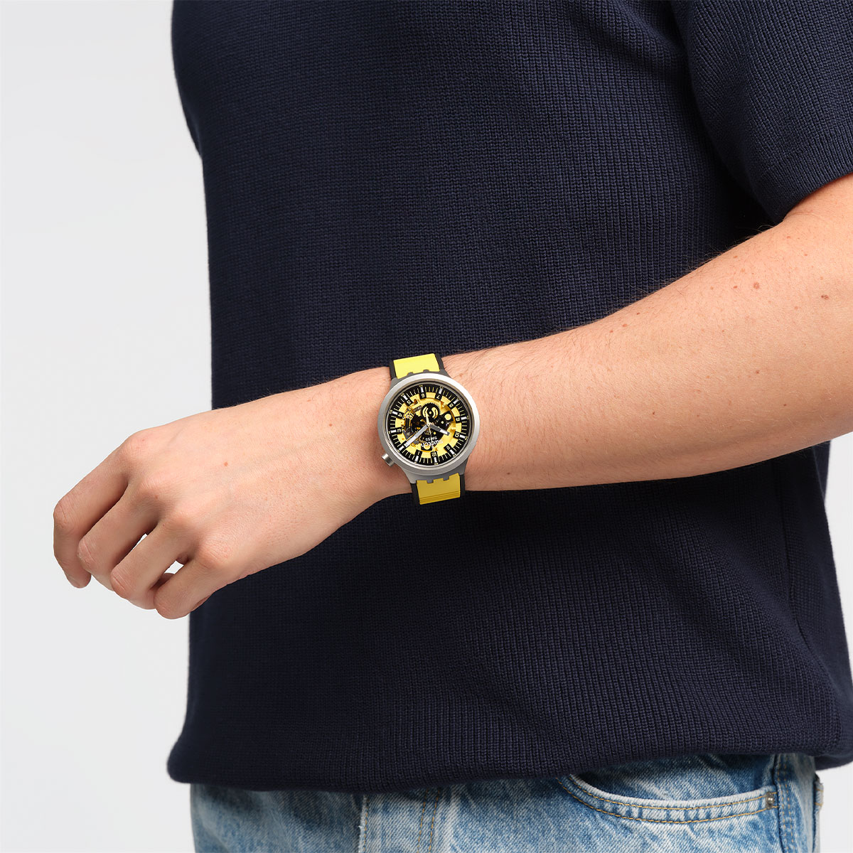 Reloj Swatch Unisex Bolden Yellow. Caucho Amarillo SB07S109 - Imagen 4